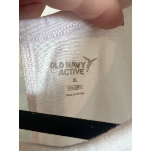 Old Navy Active tank - Picture 2 of 4